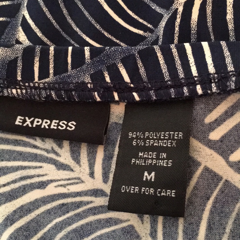 Skirt Blue Pattern - Picture 2 of 3